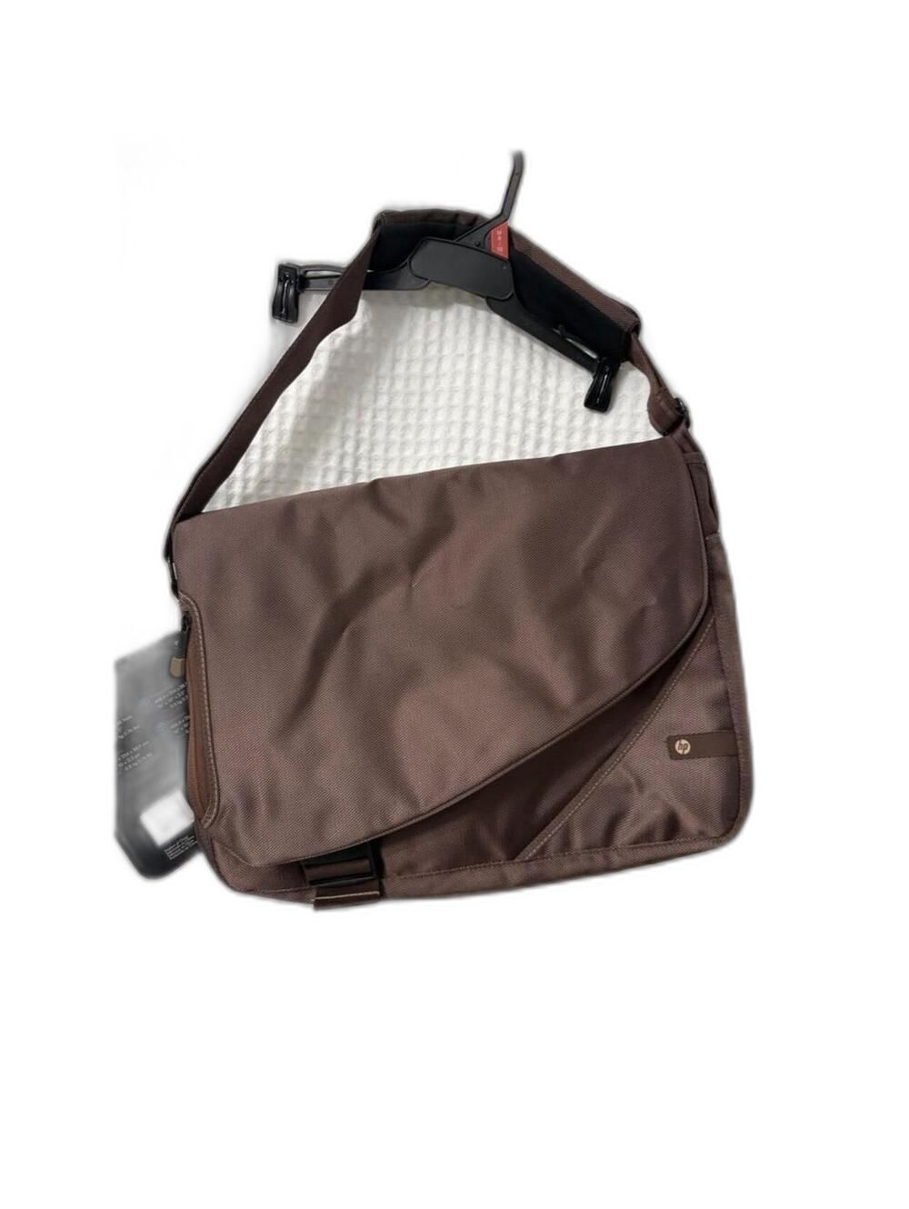 HP messenger bag in rich brown